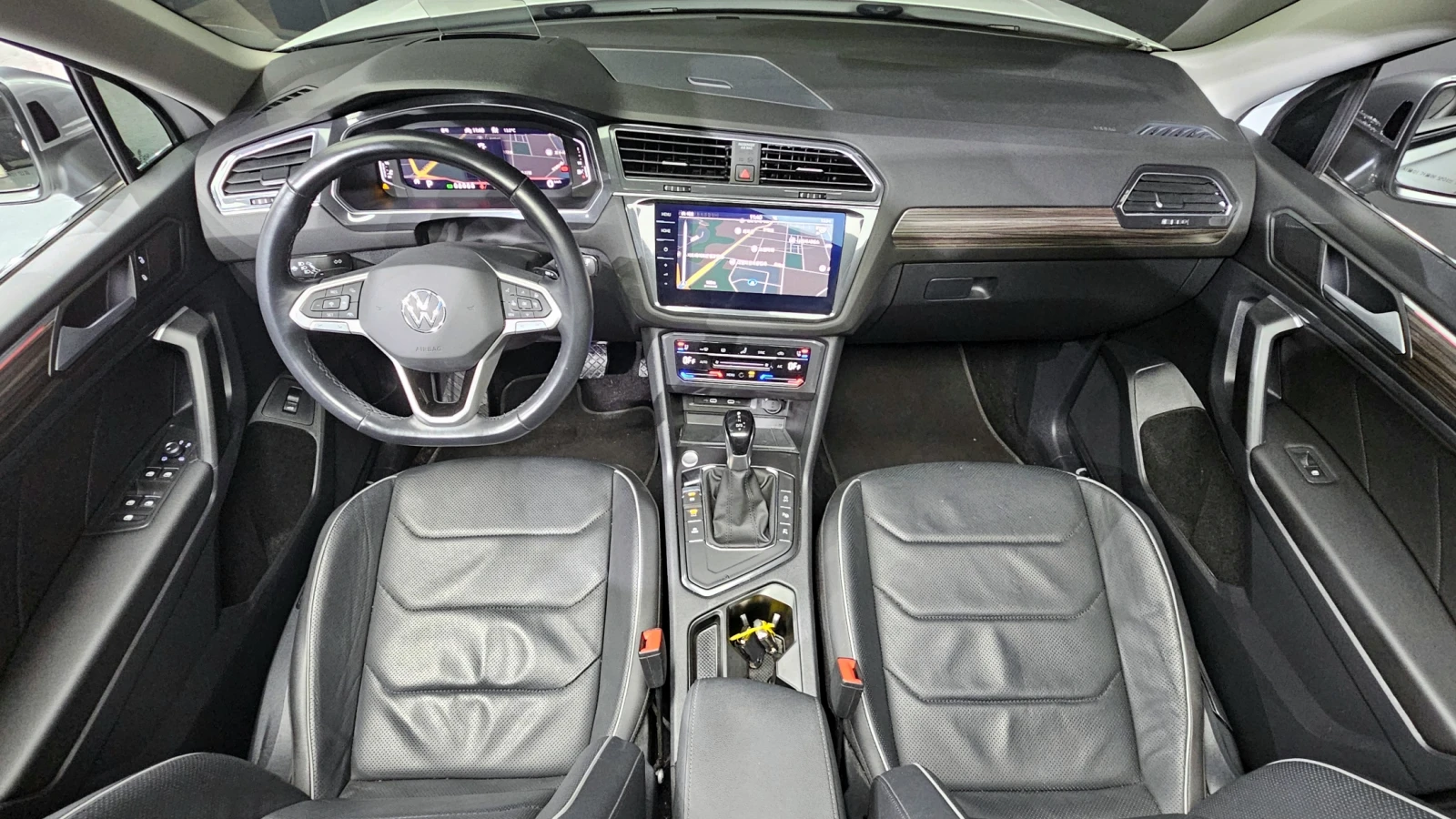 VW Tiguan 2023* PRESTIGE* HEAD-UP* ALLSPACE* КРАЙНА ЦЕНА, снимка 6 - Автомобили и джипове - 54378757