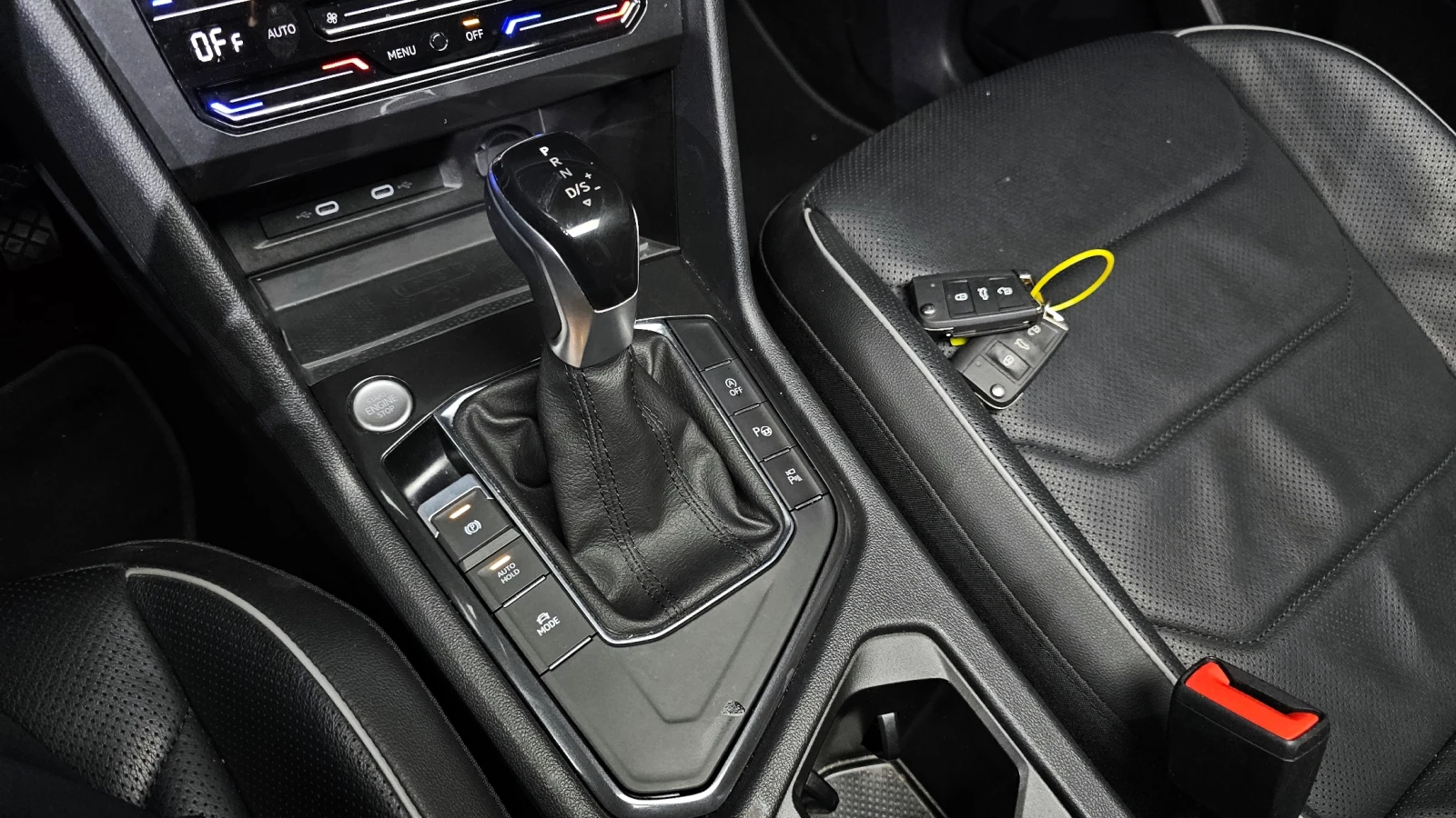 VW Tiguan 2023* PRESTIGE* HEAD-UP* ALLSPACE* КРАЙНА ЦЕНА, снимка 12 - Автомобили и джипове - 54378757