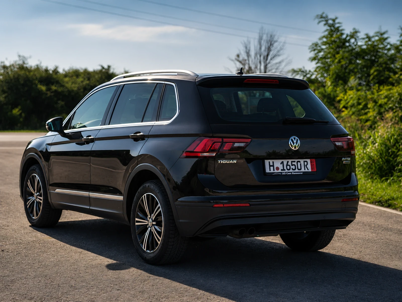 VW Tiguan 2.0 TDI/DSG/4motion, снимка 3 - Автомобили и джипове - 55451782