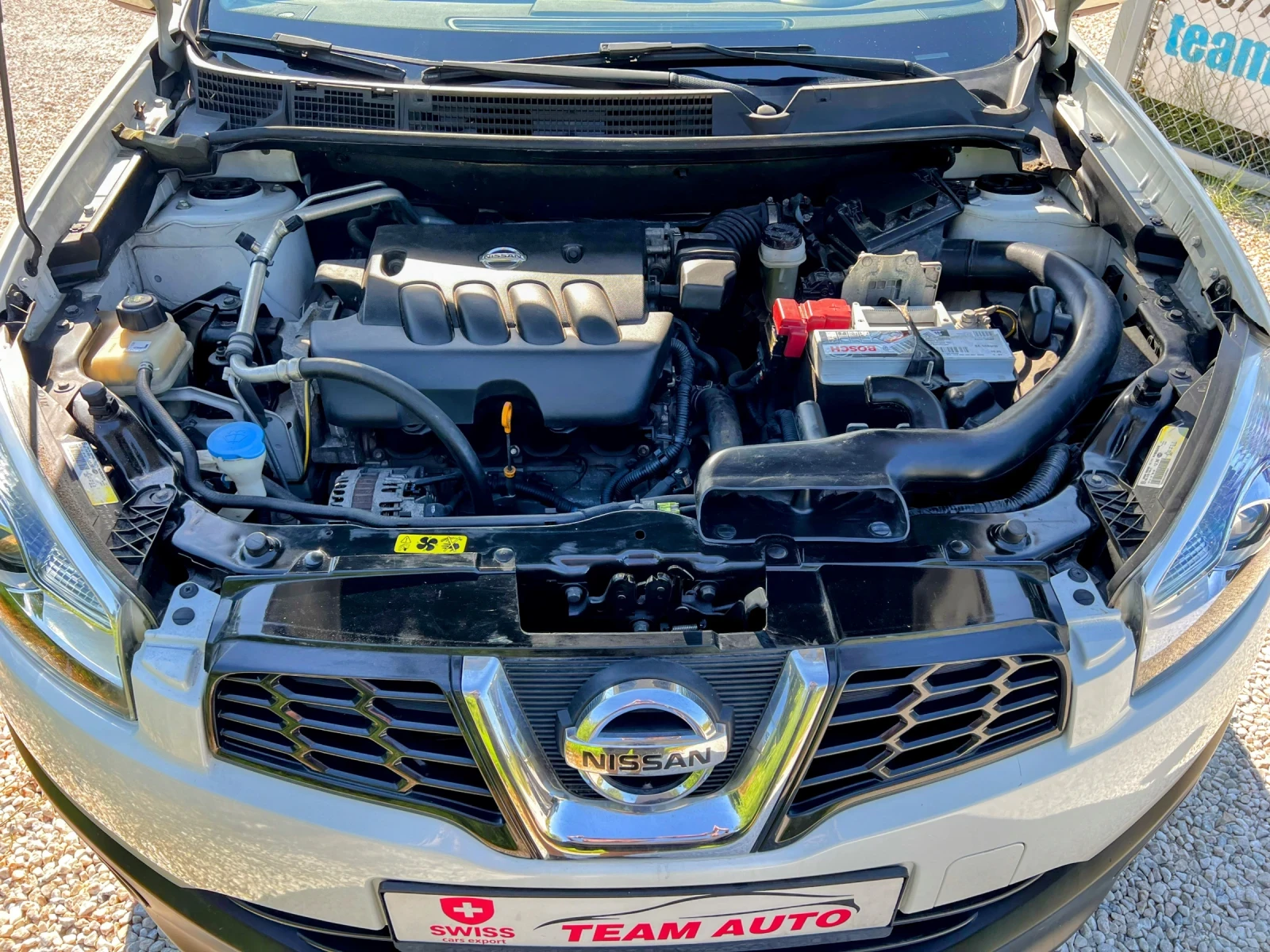 Nissan Qashqai 2.0i 131000KM AUTOMATIC , снимка 16 - Автомобили и джипове - 55537063