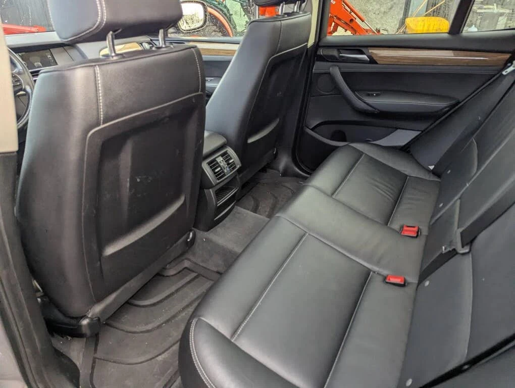 BMW X3 xDrive35i, снимка 8 - Автомобили и джипове - 55740336