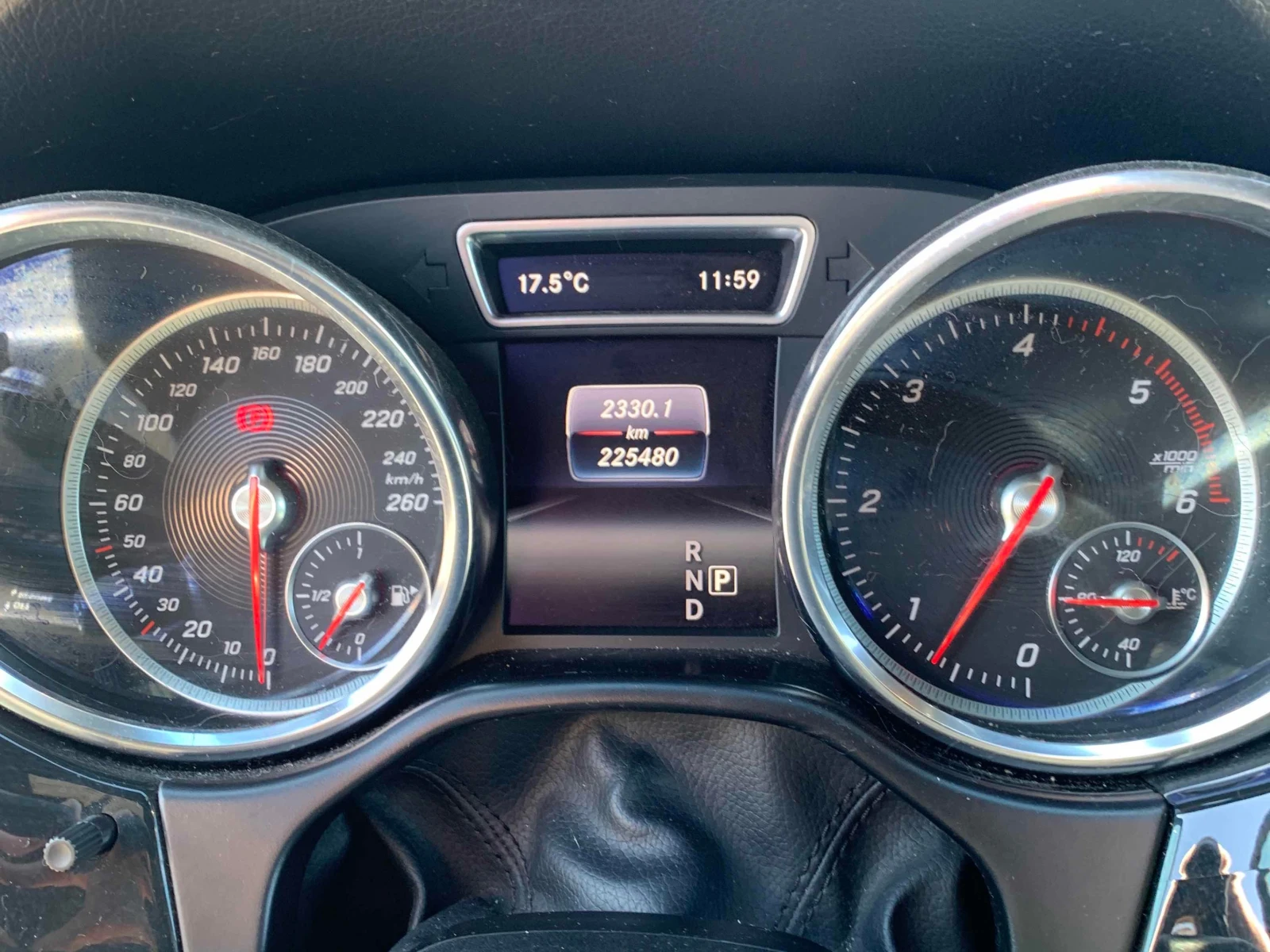 Mercedes-Benz GLE 350 Diesel * АВТОКРЕДИТ * ГЛАВНО ПРЕДСТАВИТЕЛСТВО, снимка 8 - Автомобили и джипове - 56132949
