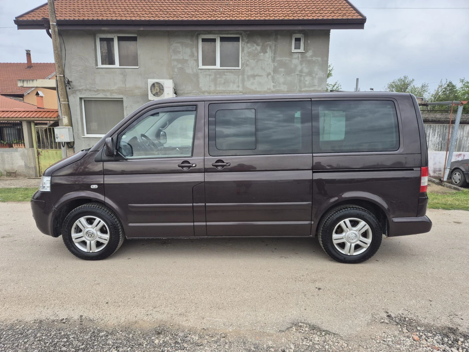 VW Transporter 2.5TDI 4MOTION MULTIVAN - изображение 8