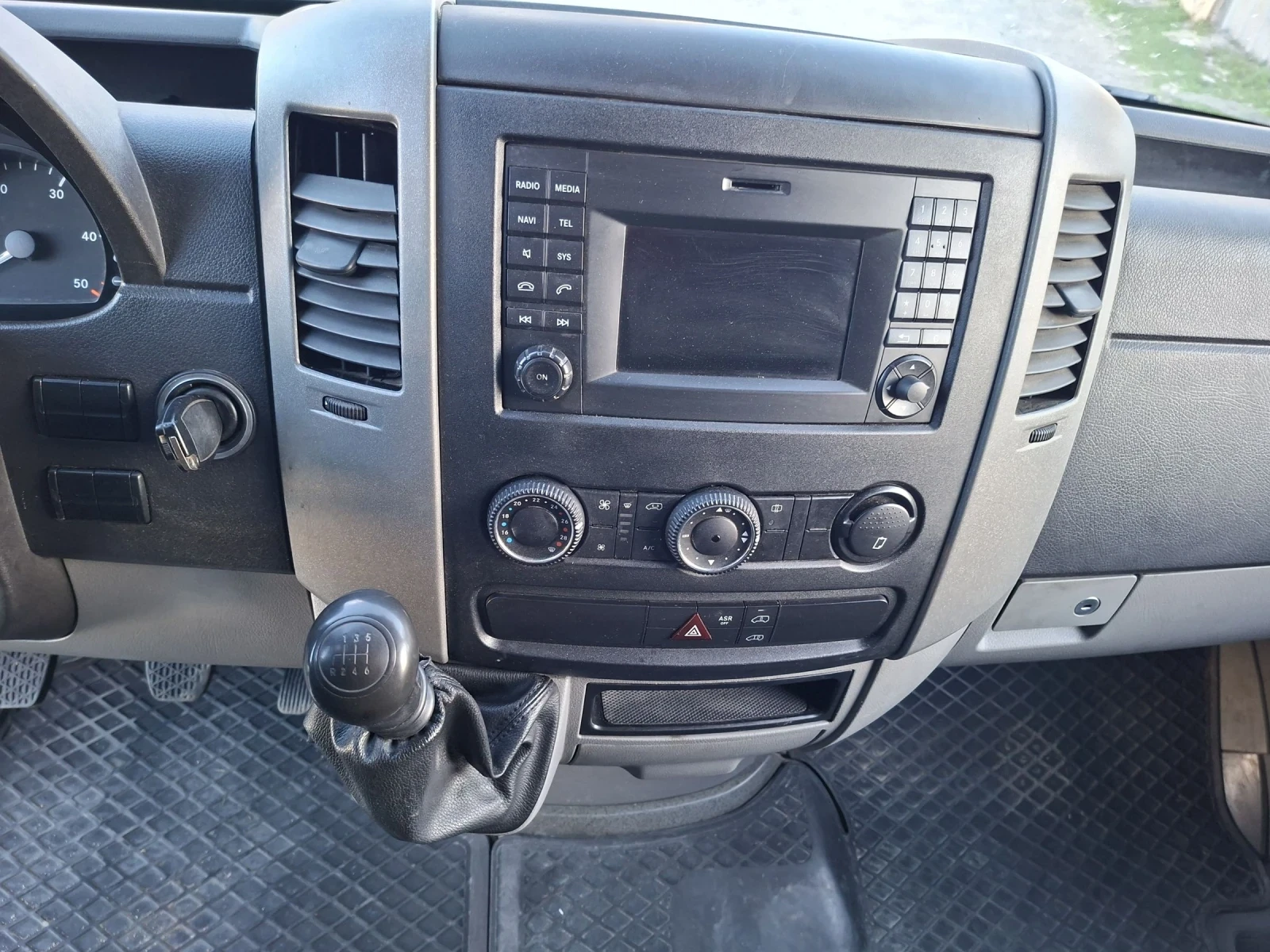 Mercedes-Benz Sprinter 316, снимка 11 - Бусове и автобуси - 54130509