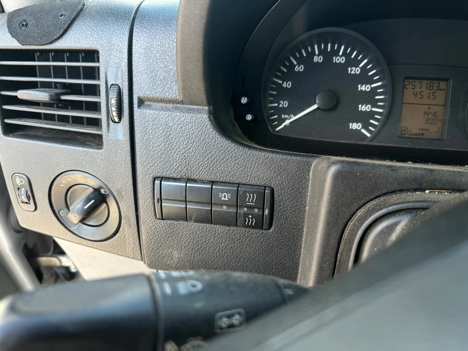 Mercedes-Benz Sprinter 315 7 местен* Климатик, снимка 9 - Бусове и автобуси - 54948115