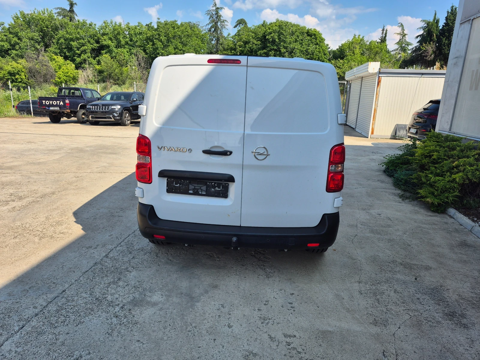 Opel Vivaro Vivaro E 75kw, снимка 2 - Бусове и автобуси - 54998080