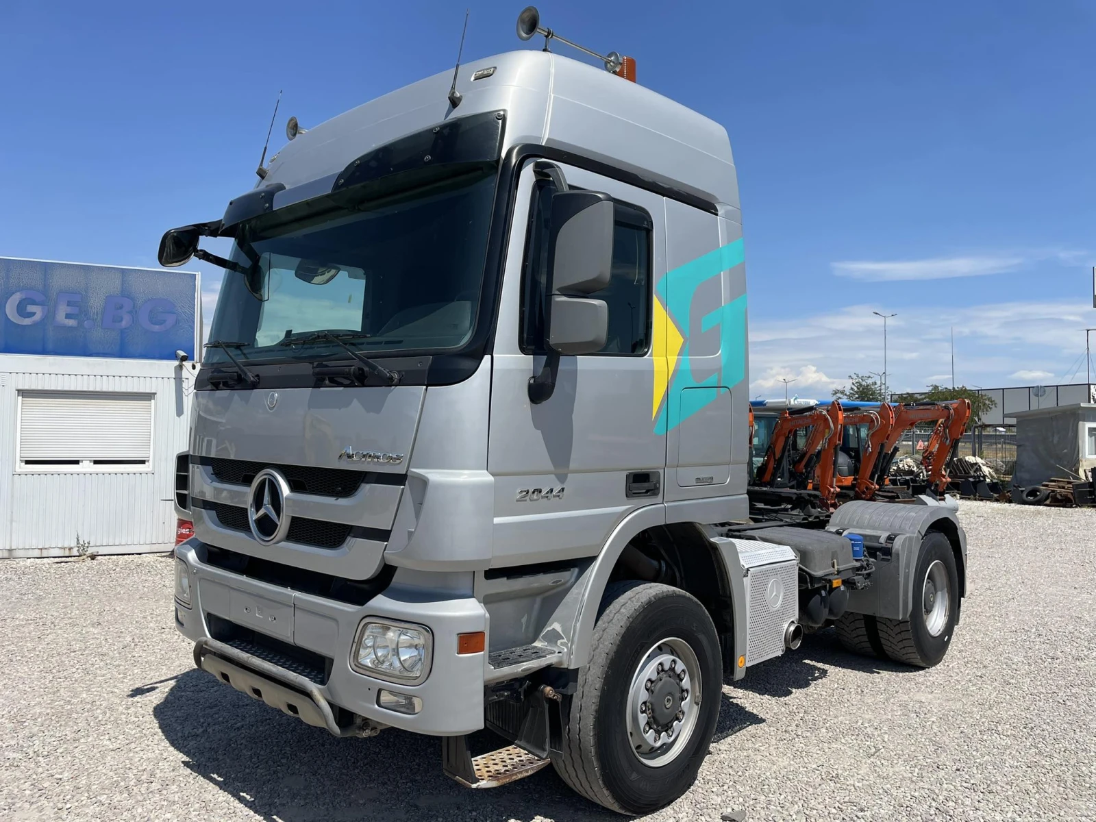 Mercedes-Benz Actros 2044 4х4 - изображение 3