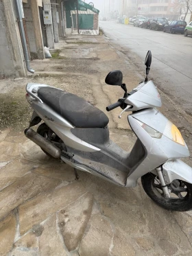 Honda Dylan 125, снимка 4 - Мотоциклети и мототехника - 53641287