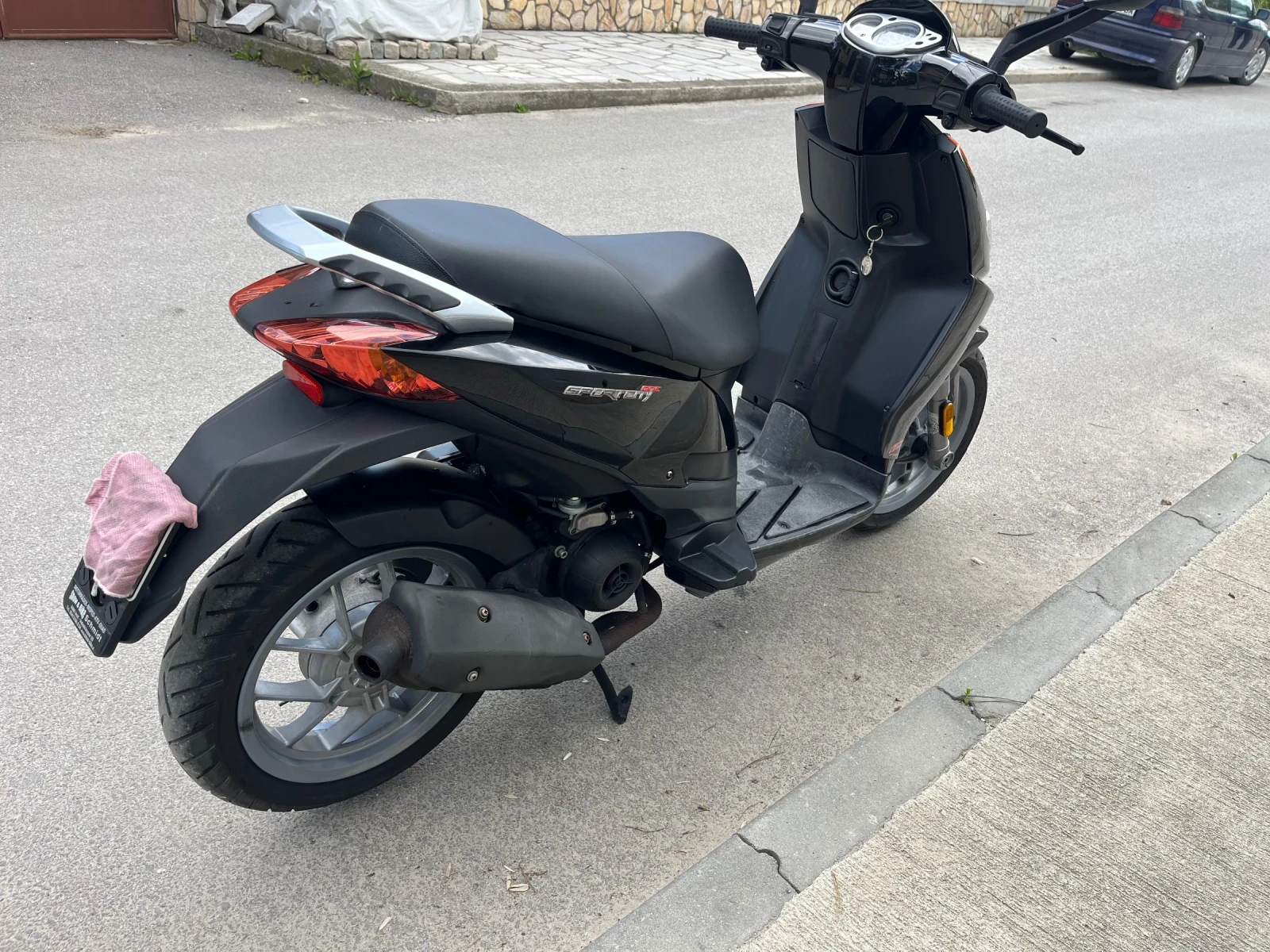 Aprilia Sr Sportcity one 50 - изображение 3