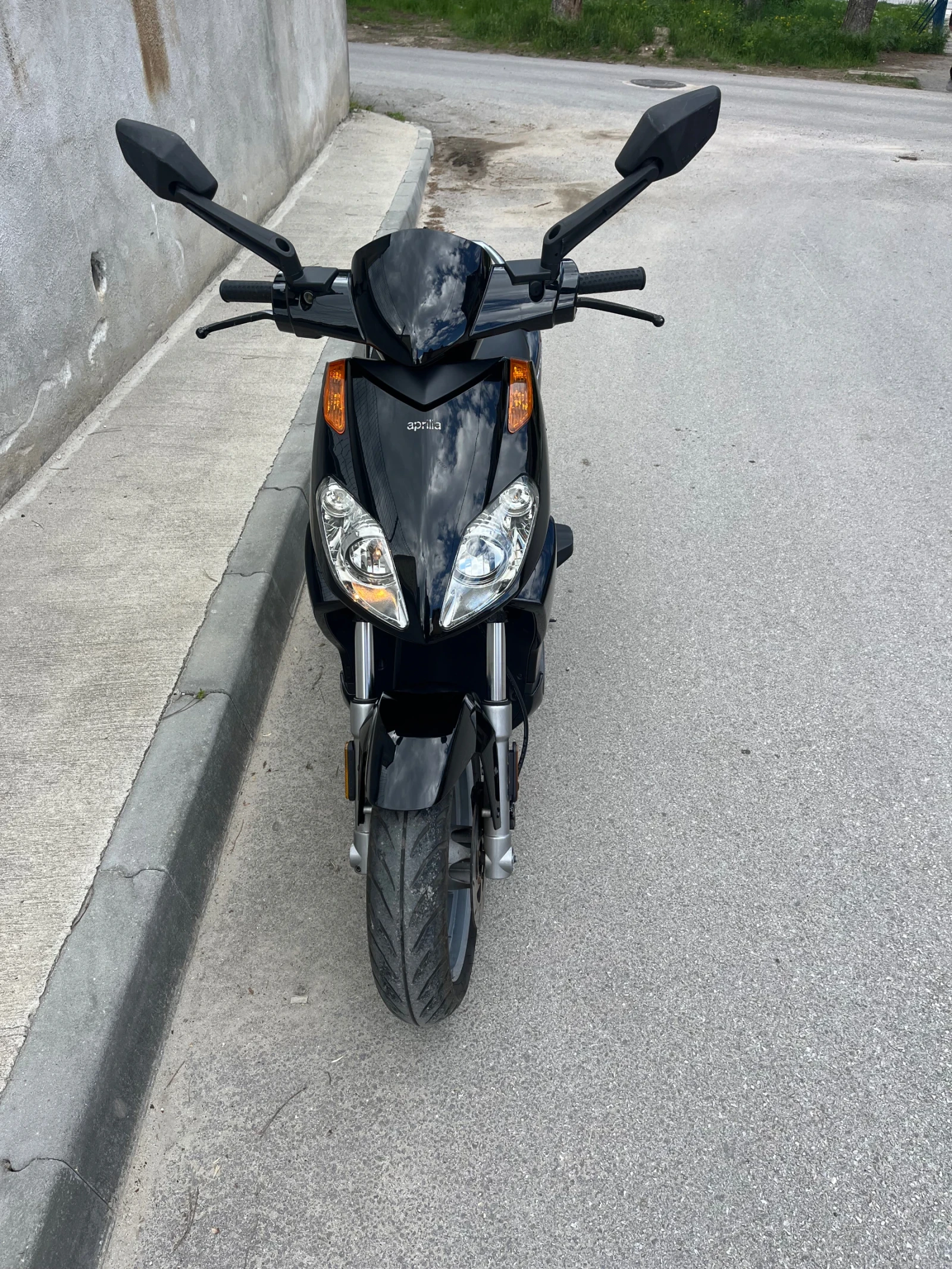 Aprilia Sr Sportcity one 50 - изображение 2