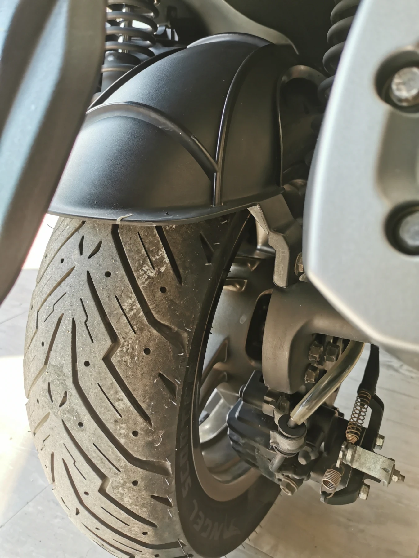 Kymco Xciting 400 i, снимка 9 - Мотоциклети и мототехника - 55445703