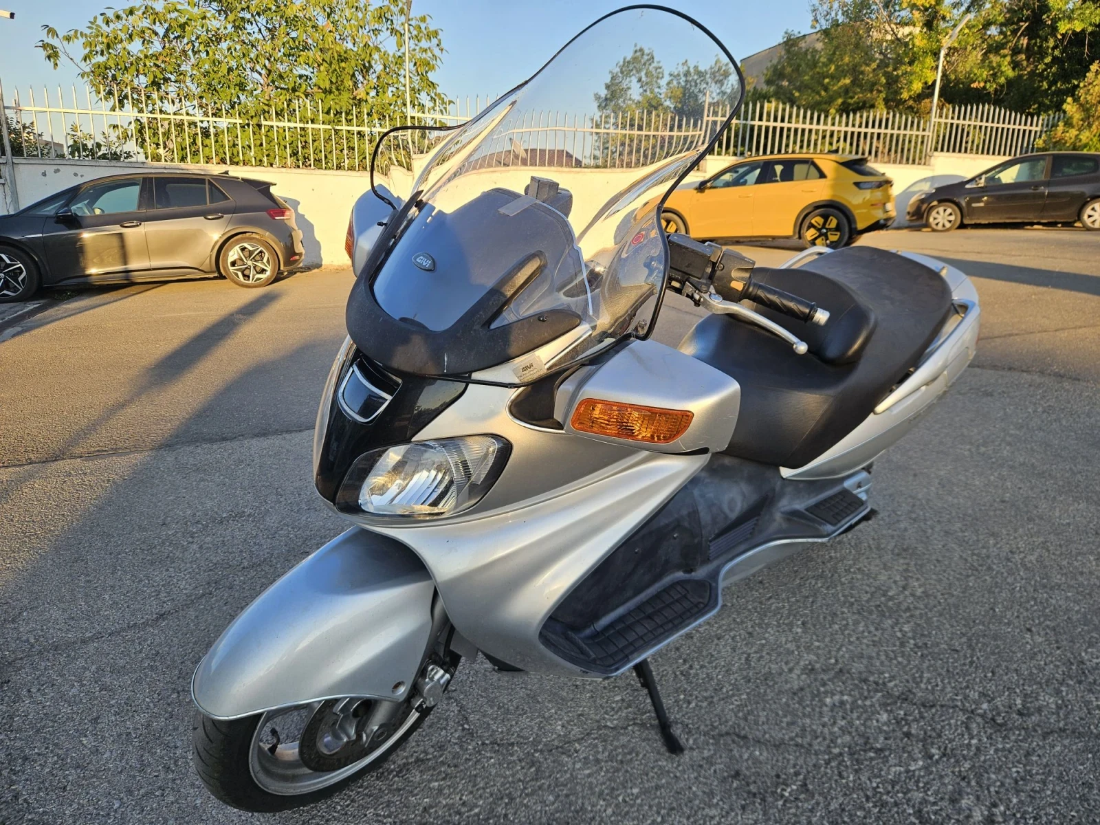 Suzuki Burgman 650, снимка 2 - Мотоциклети и мототехника - 56007857