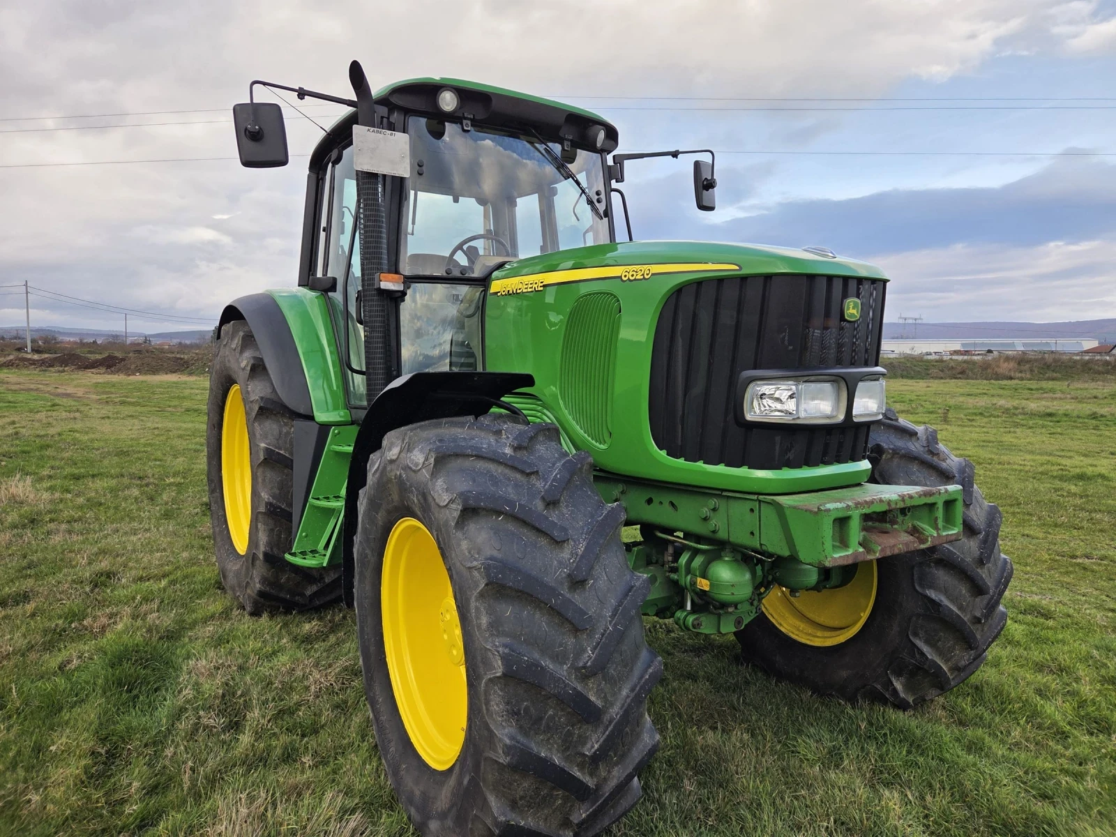 Трактор John Deere 6620 - изображение 3