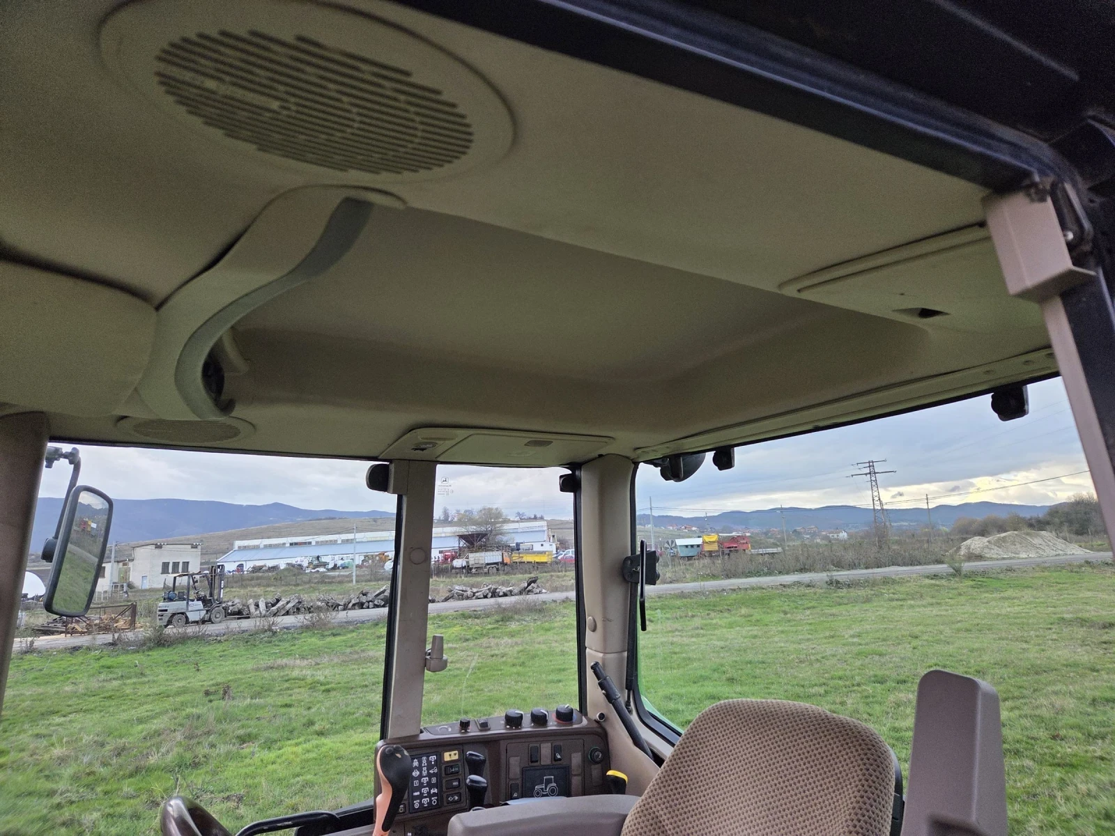 Трактор John Deere 6620 - изображение 9