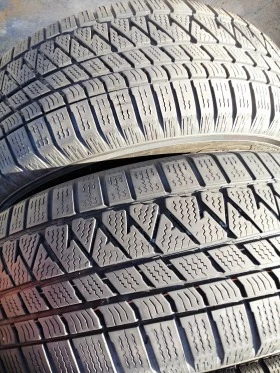 Гуми Зимни 255/70R16, снимка 3