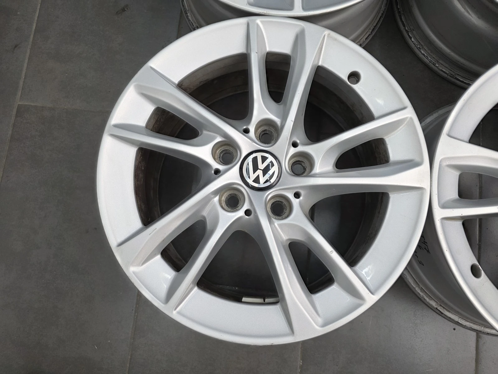 Джанти за VW, снимка 4 - Гуми и джанти - 56687999