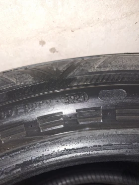 Гуми Всесезонни 275/55R20, снимка 3 - Гуми и джанти - 52035296