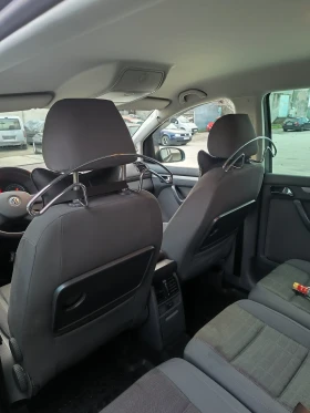 VW Touran 1.9 TDI 6 скорости/Климатроник - 4089 € / 7997.39 лв. - 77950759 9