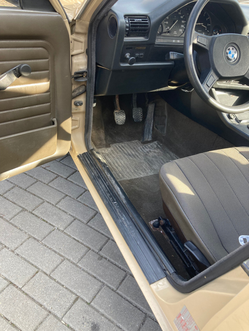 BMW 316 Е30 316, снимка 9 - Автомобили и джипове - 46402030