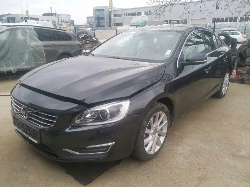 Volvo S60 2.0d, снимка 3 - Автомобили и джипове - 44708481