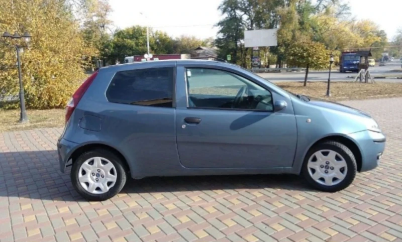 Fiat Punto 1.2 бензин, снимка 1 - Автомобили и джипове - 48005098