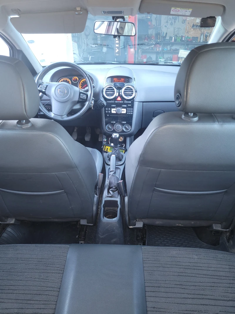 Opel Corsa 1.2, снимка 7 - Автомобили и джипове - 48890696