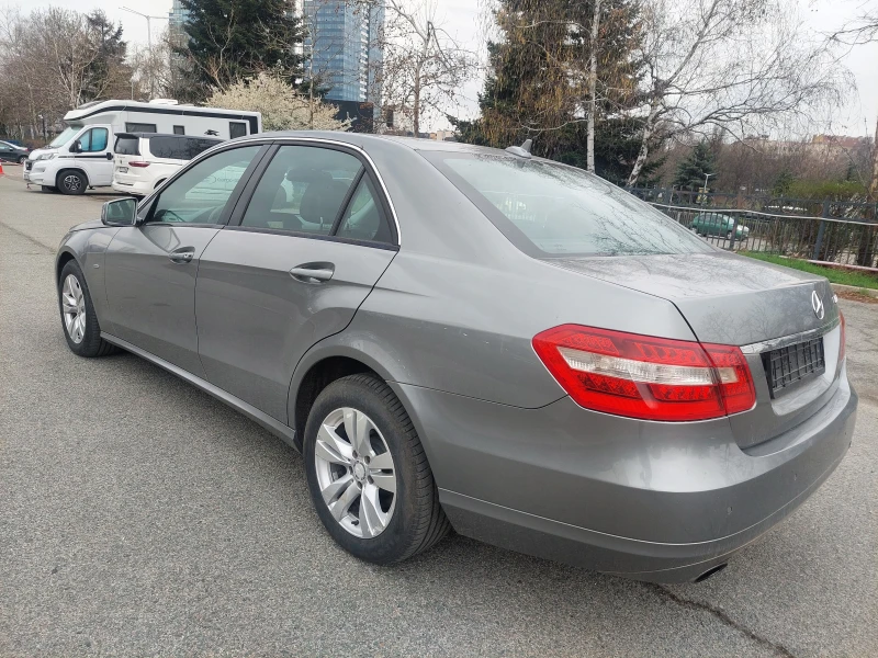Mercedes-Benz E 300 CDI AUTOMATIC, снимка 5 - Автомобили и джипове - 49642626