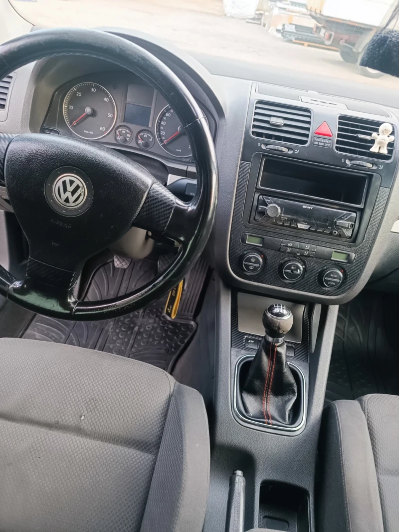 VW Golf 5/ 2.0/ 140к.с., снимка 6 - Автомобили и джипове - 52175209