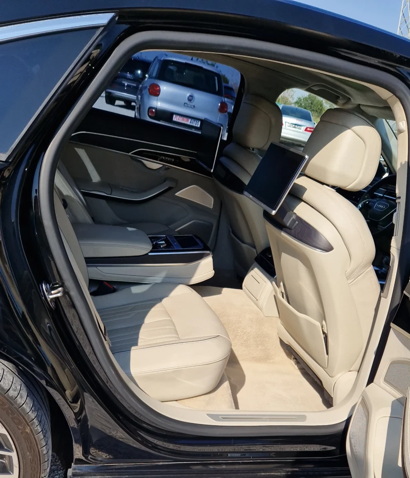 Audi A8 5.0TDI/LONG/TV/DISTRONIK/OBDUX/PANO/VAKUMMAXX FULL, снимка 9 - Автомобили и джипове - 51394099