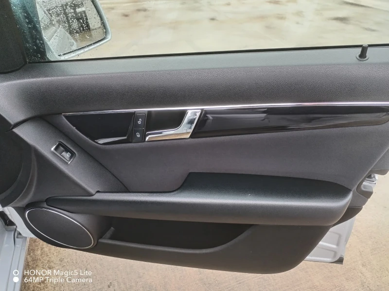 Mercedes-Benz C 200 2200 136кс , снимка 9 - Автомобили и джипове - 53263425