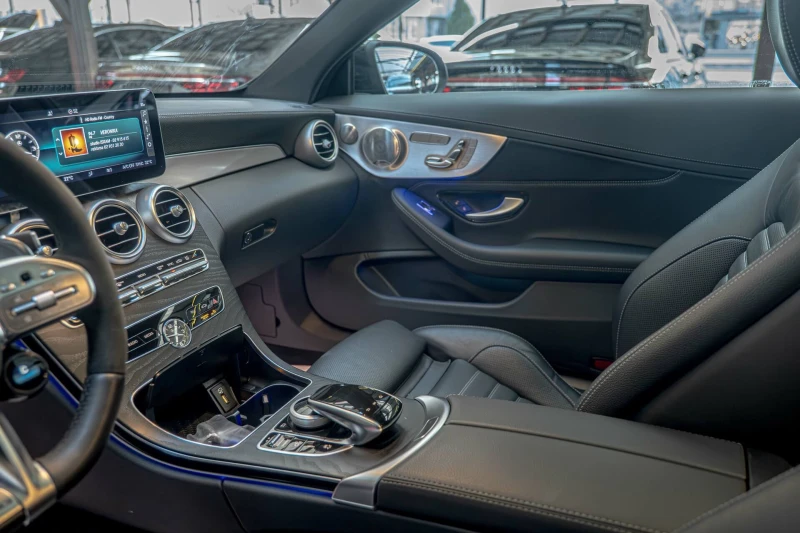 Mercedes-Benz C 43 AMG Coupe/4Matic/Пано/Амбиент/Камера 360/Burmester/, снимка 8 - Автомобили и джипове - 53405635