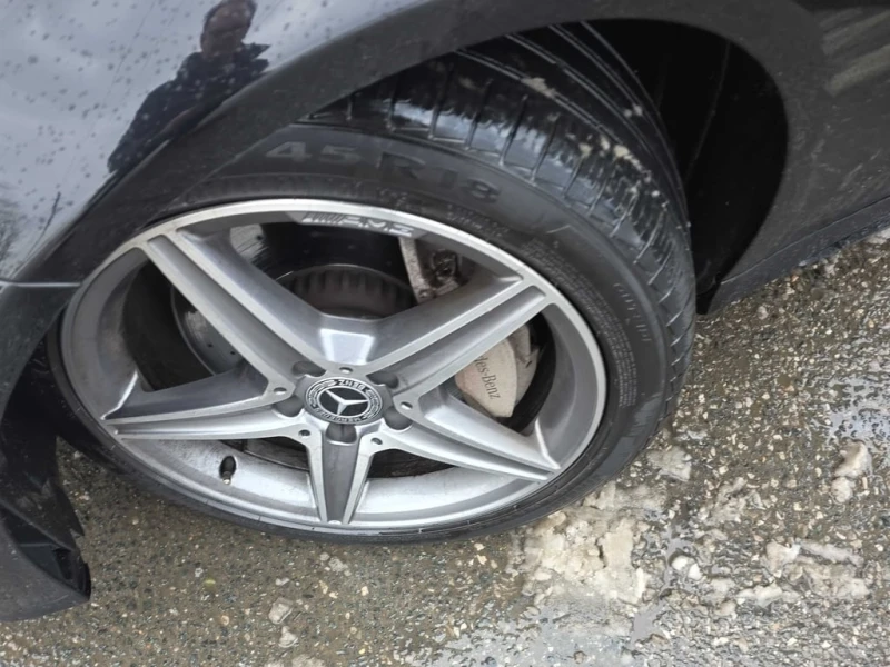 Mercedes-Benz C 300 * AMBIENT * 2 КЛЮЧА * KEYLESS * ПОДГРЕВИ * PANO, снимка 17 - Автомобили и джипове - 53434490