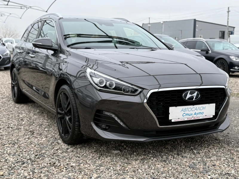Hyundai I30 1.4 i, снимка 3 - Автомобили и джипове - 53444330