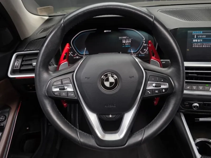 BMW 330 (G20) 330E, снимка 13 - Автомобили и джипове - 56324781