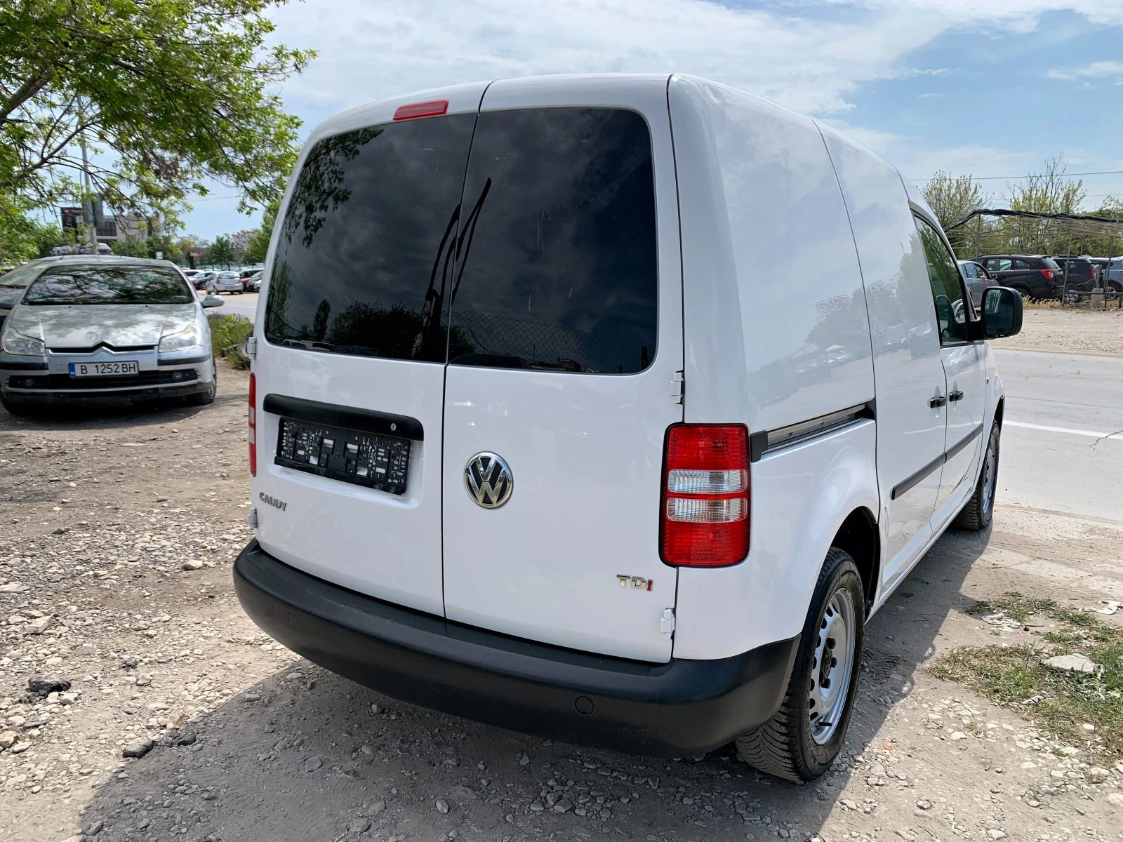 VW Caddy 1.6TDI - изображение 4