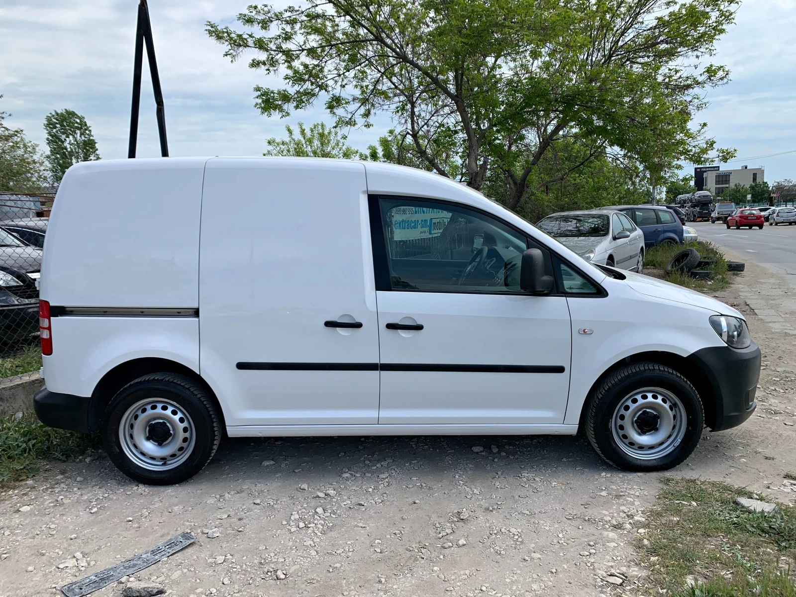 VW Caddy 1.6TDI - изображение 5