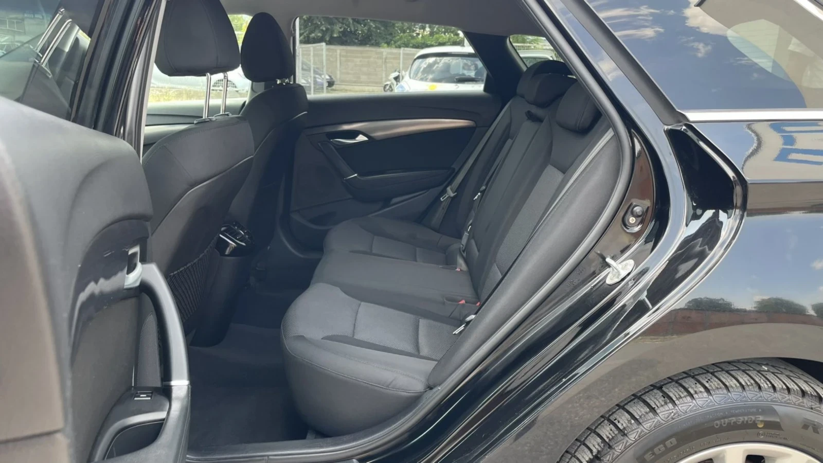 Hyundai I40 1.7CRDI KLIMA - изображение 9