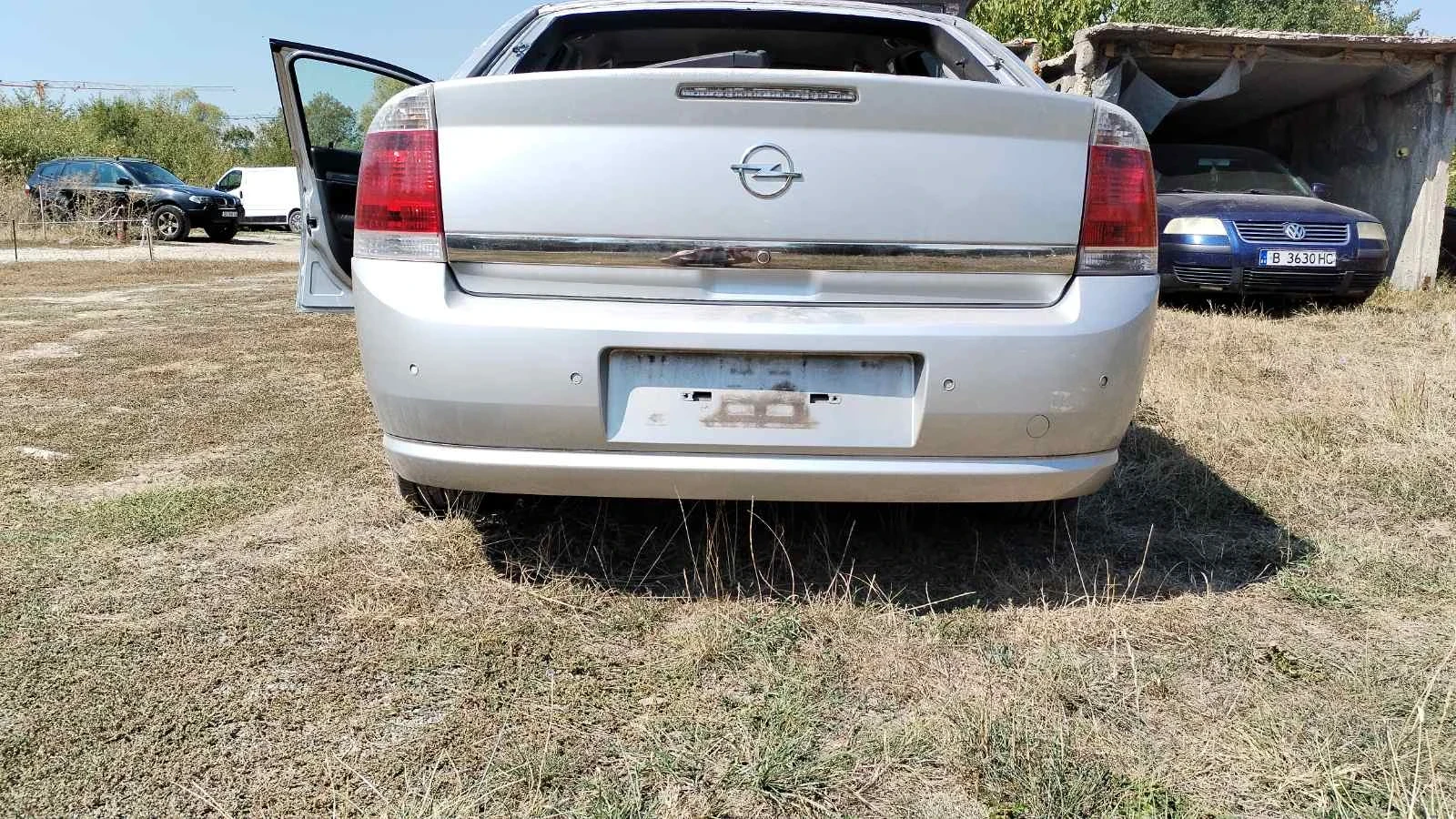 Opel Vectra 2.8 - изображение 3