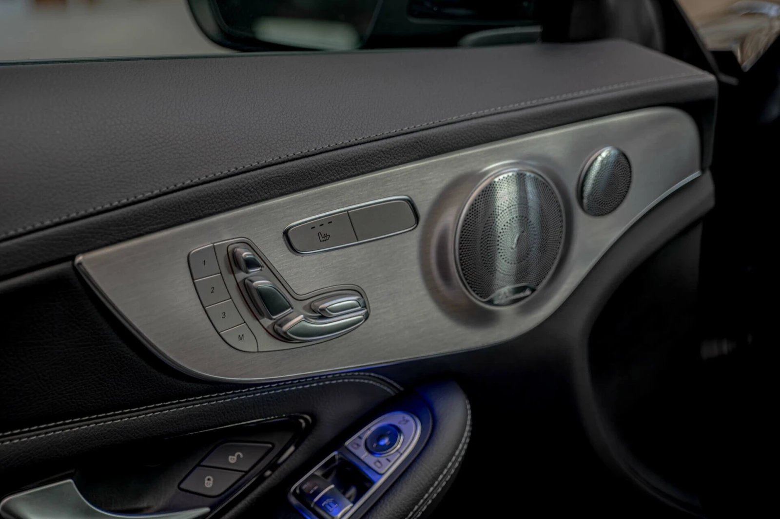 Mercedes-Benz C 43 AMG Coupe/4Matic/Пано/Амбиент/Камера 360/Burmester/ - изображение 5