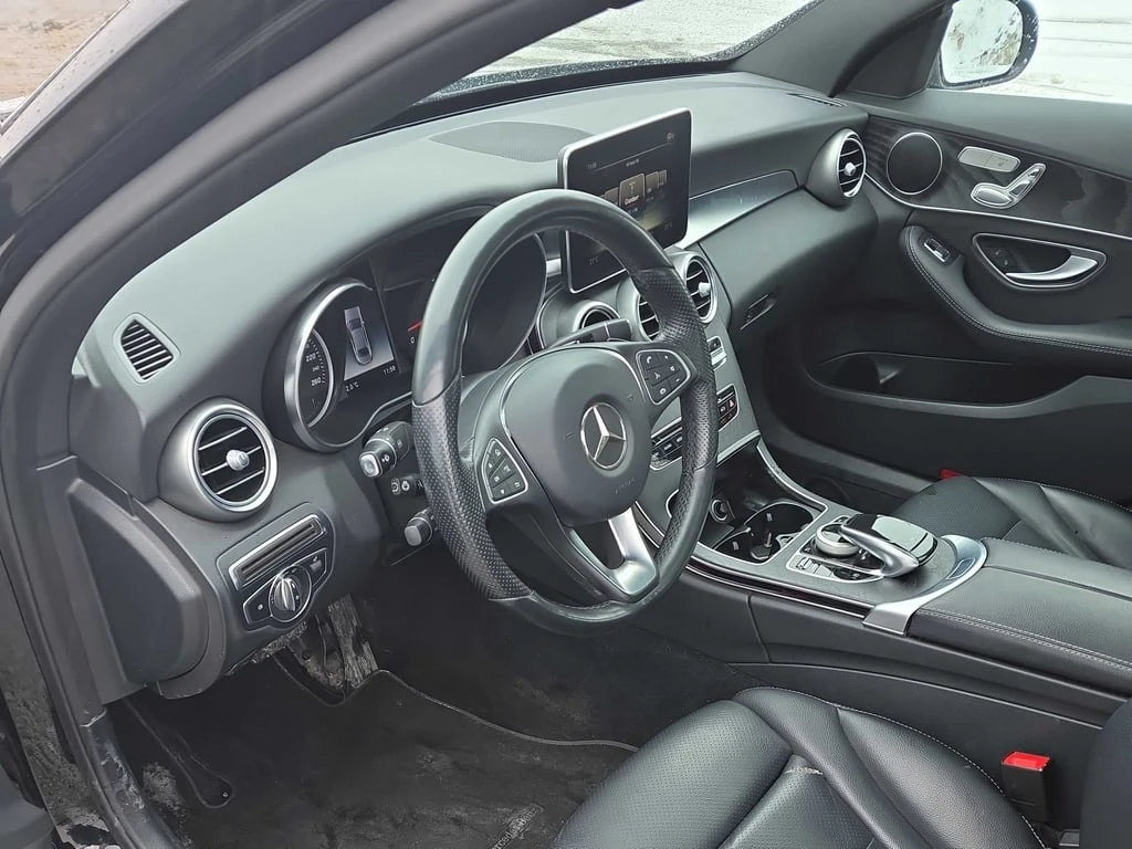 Mercedes-Benz C 300 * AMBIENT * 2 КЛЮЧА * KEYLESS * ПОДГРЕВИ * PANO - изображение 5