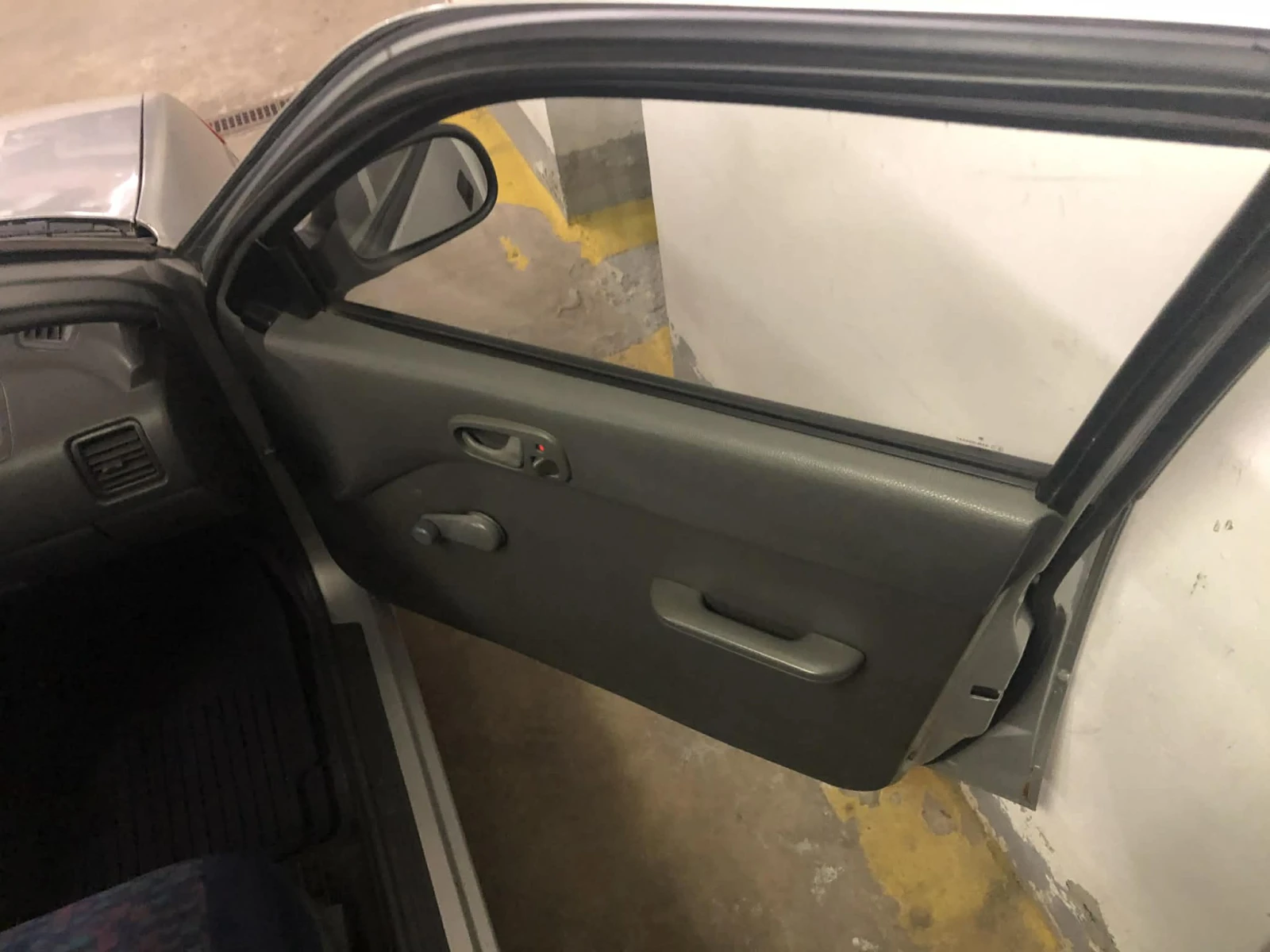 Suzuki Swift 1.0, снимка 13 - Автомобили и джипове - 53764211