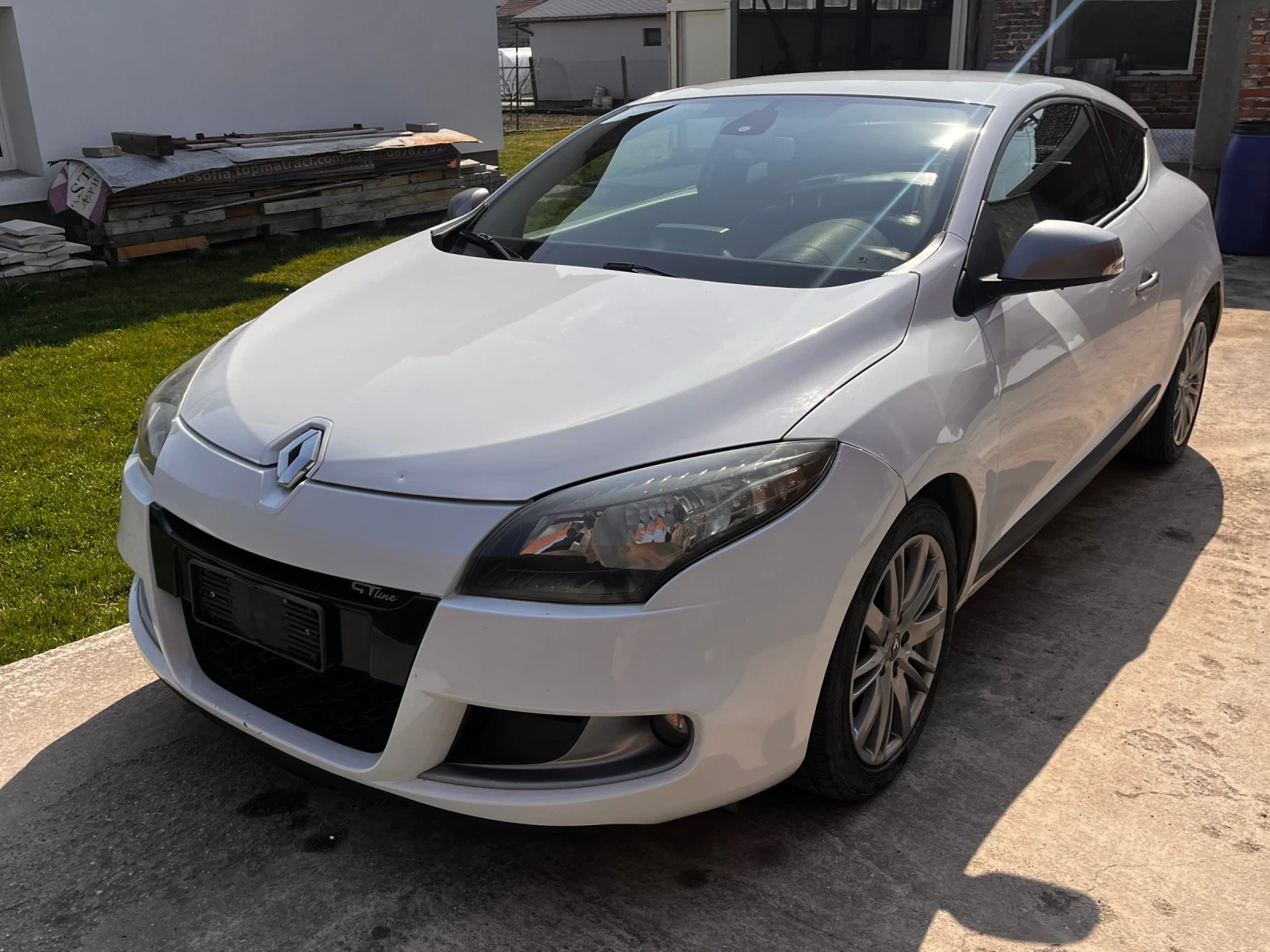 Renault Megane Купе 1, 5 dci 110к.с, снимка 2 - Автомобили и джипове - 54170657
