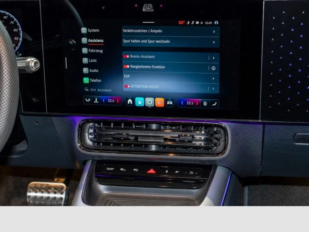 Mercedes-Benz CLA 250 + AMG DISTRONIC HUD Winter Pack PANO, снимка 10 - Автомобили и джипове - 55371346