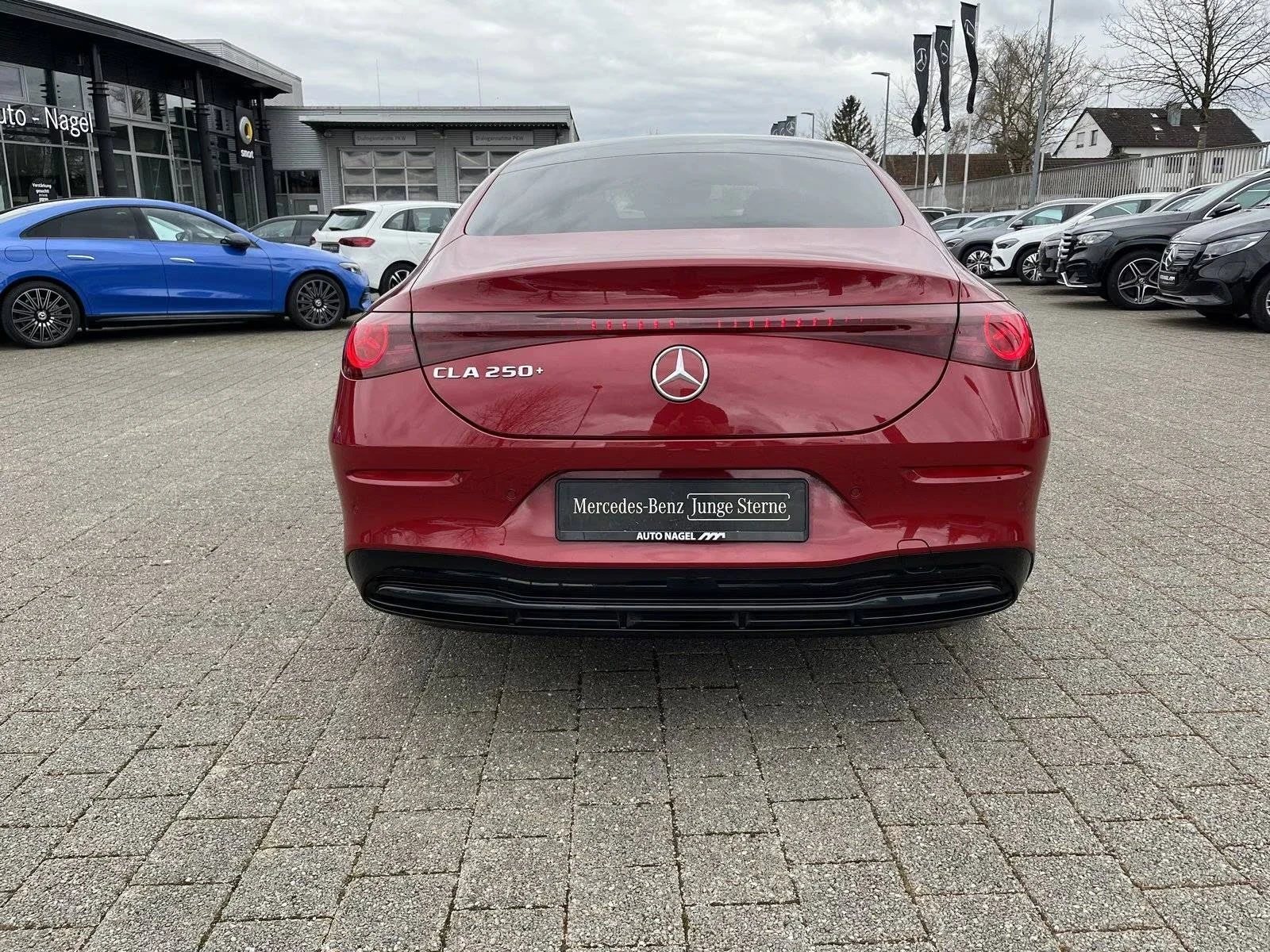 Mercedes-Benz CLA 250 + EQ Tech Prem 360* MultiB DISTR Winter Pack PANO, снимка 6 - Автомобили и джипове - 54322315