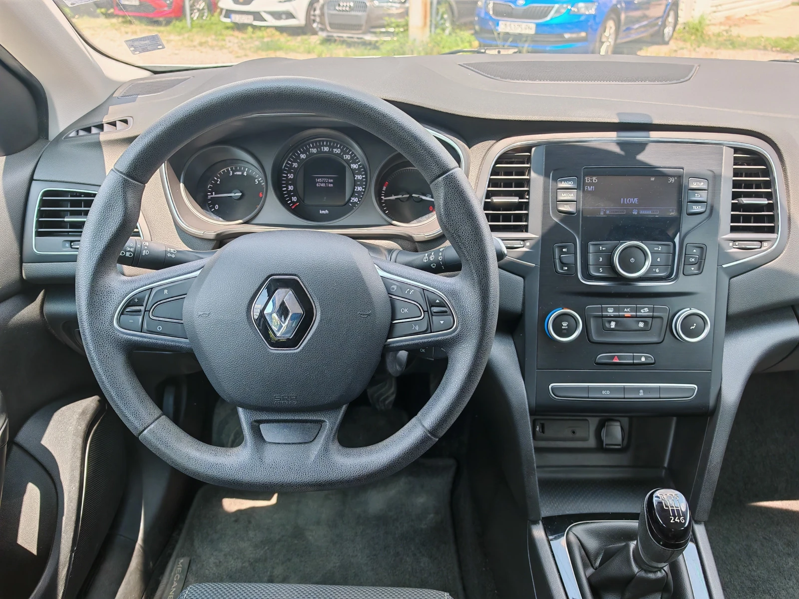 Renault Megane 1.33 Tce, снимка 11 - Автомобили и джипове - 55325025