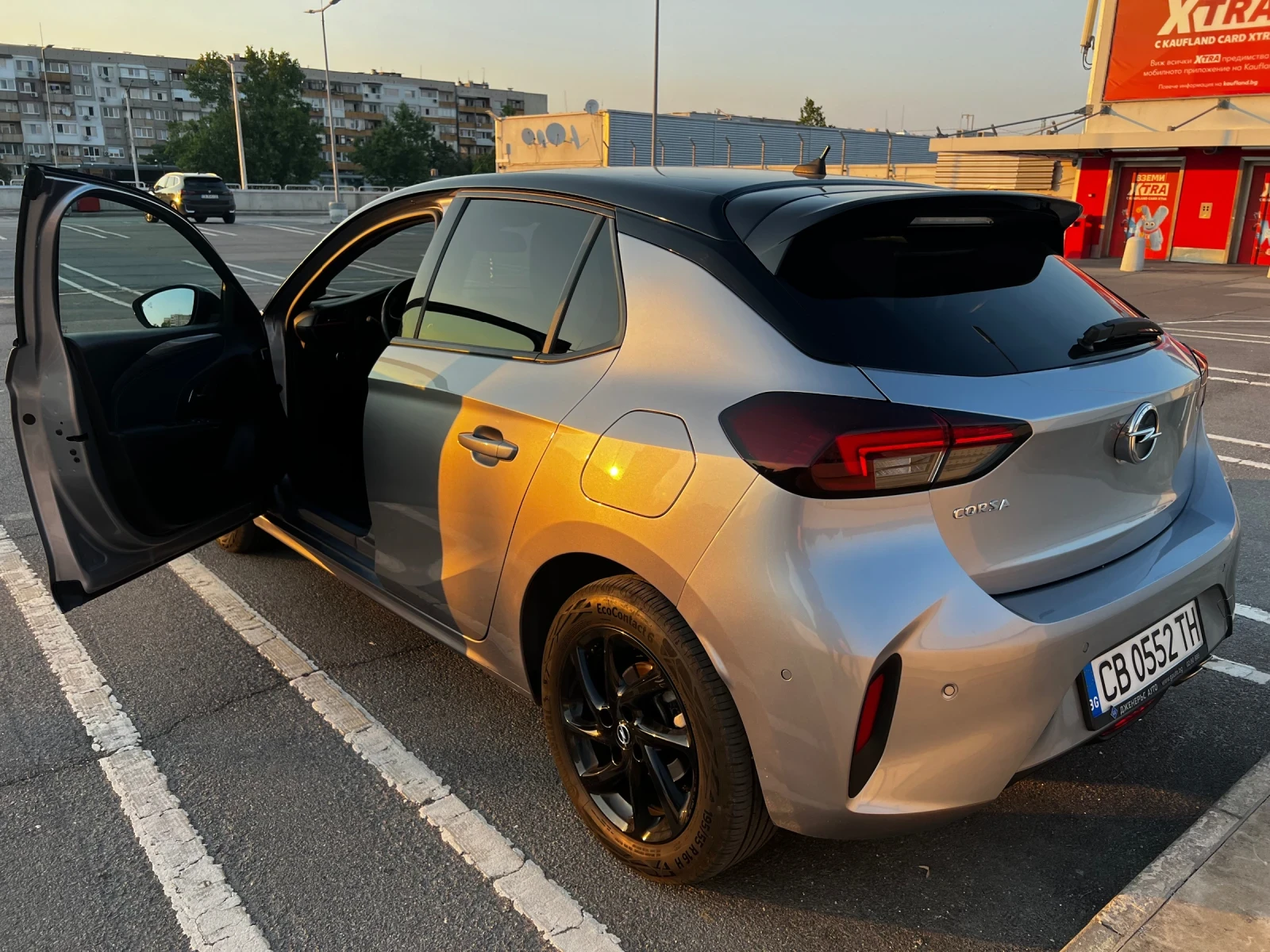 Opel Corsa 1.2 131hp AT8, снимка 7 - Автомобили и джипове - 55580023
