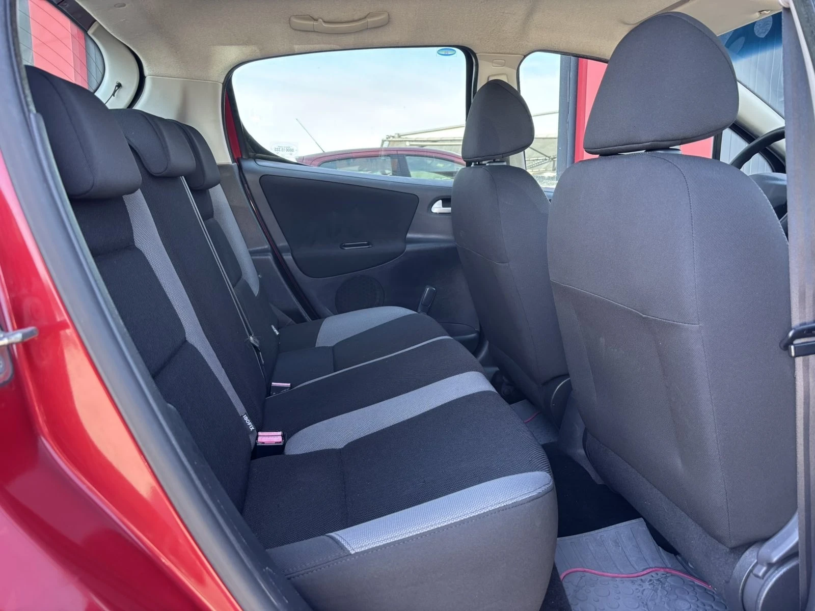 Peugeot 207 1.6HDI-130хил.км/KLIMA, снимка 11 - Автомобили и джипове - 55740007