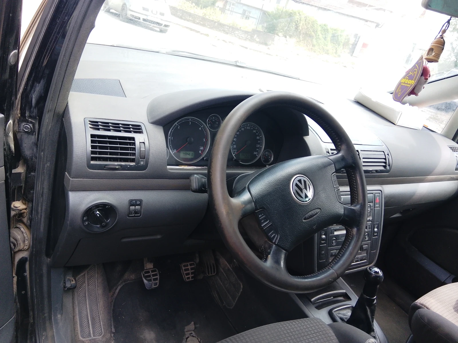 VW Sharan, снимка 4 - Автомобили и джипове - 56182262
