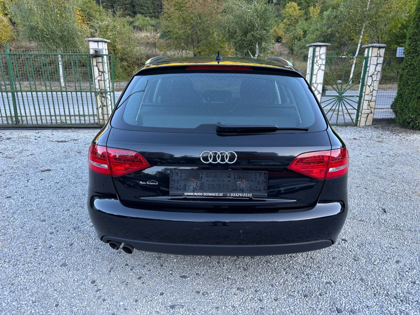 Audi A4 B8 2.0 TDI РЪЧКА, снимка 6 - Автомобили и джипове - 56359947