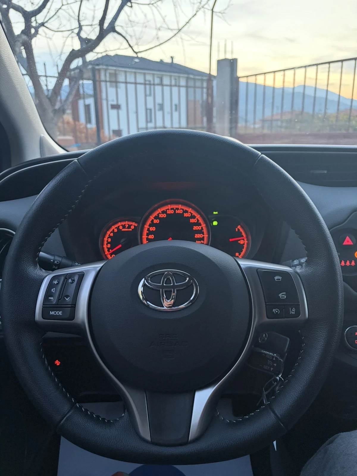 Toyota Yaris 1.33/99/���������/������/���������/��� ��������� | Mobile.bg � ����������� 17